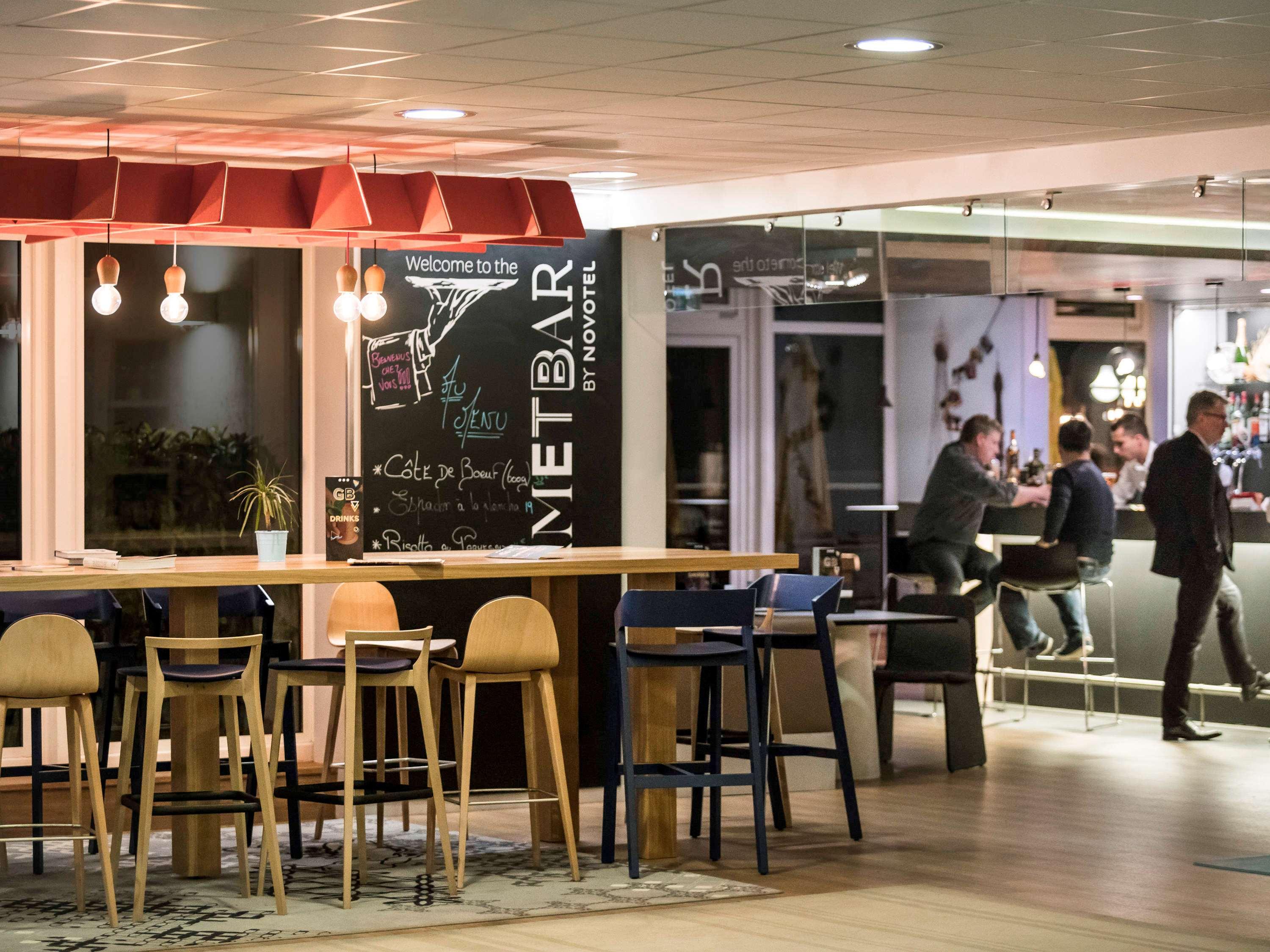 Novotel Saclay Exterior photo